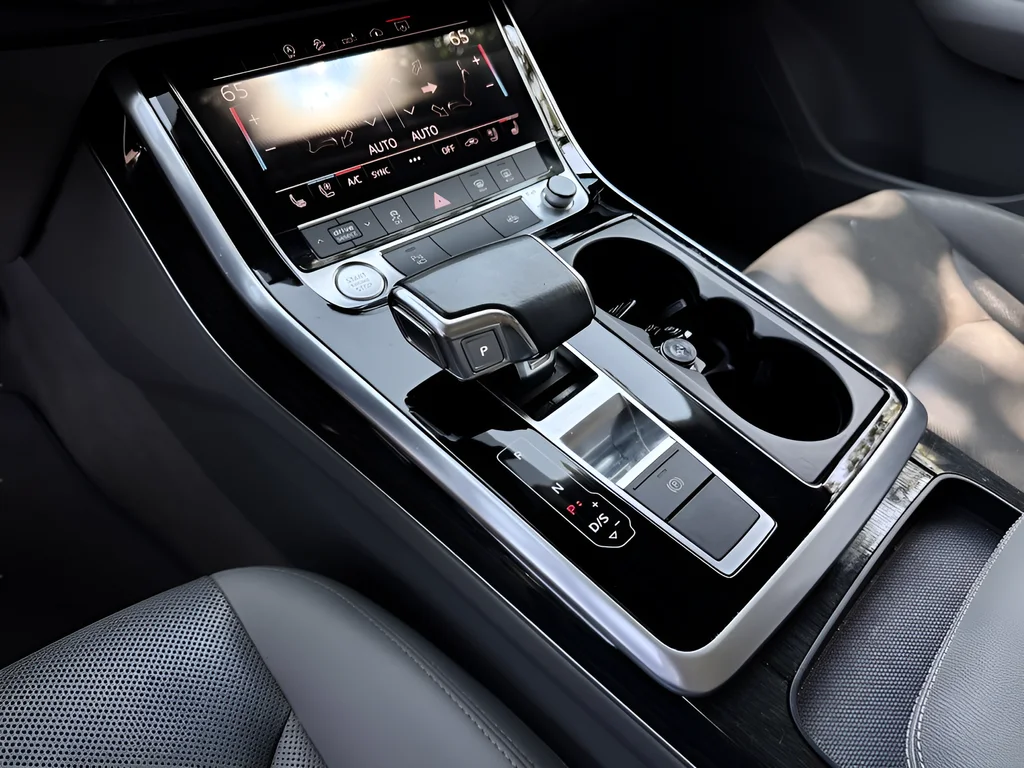 Used 2020 White Audi 55 Premium Plus image 11