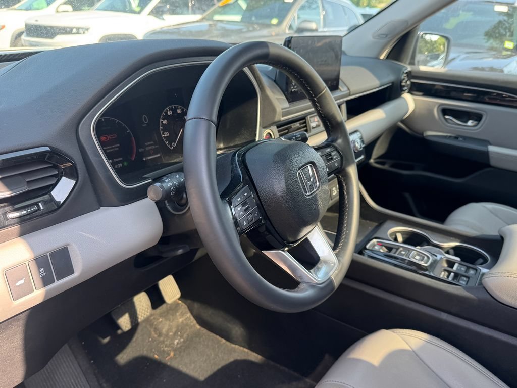 Used 2024 Blue Honda Touring image 25
