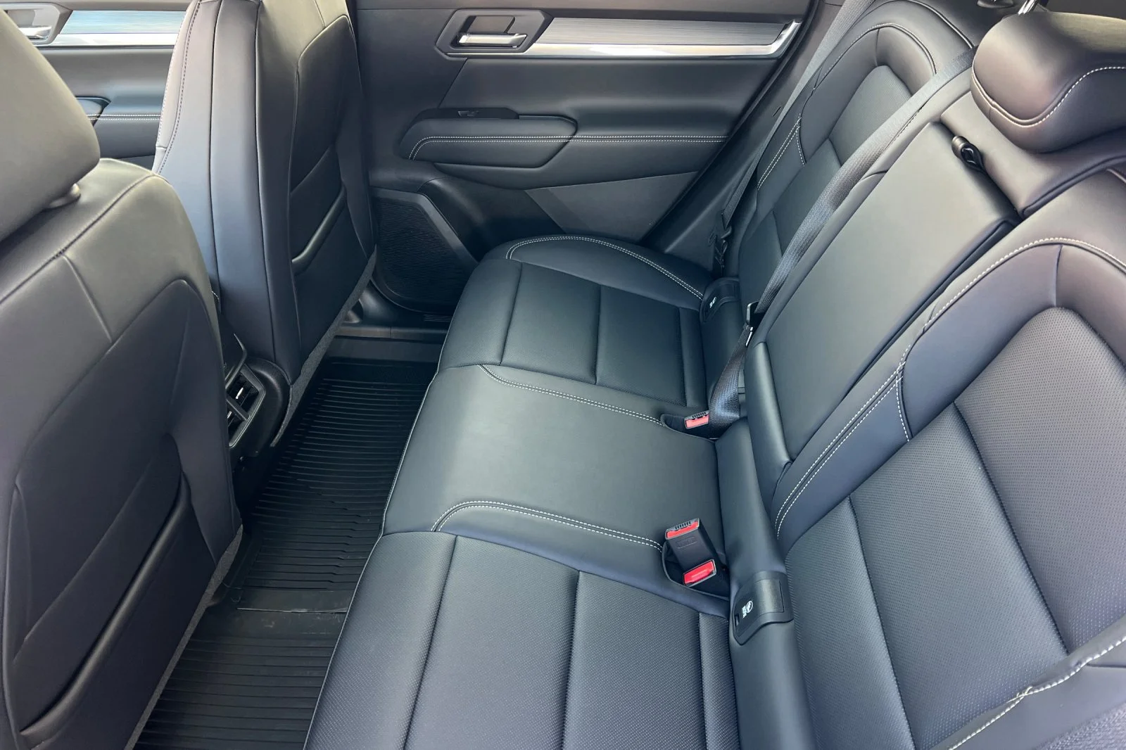 2027 GMC Terrain Elevation - Photo 11