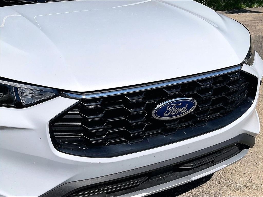Used 2025 Silver Ford ST-Line image 30