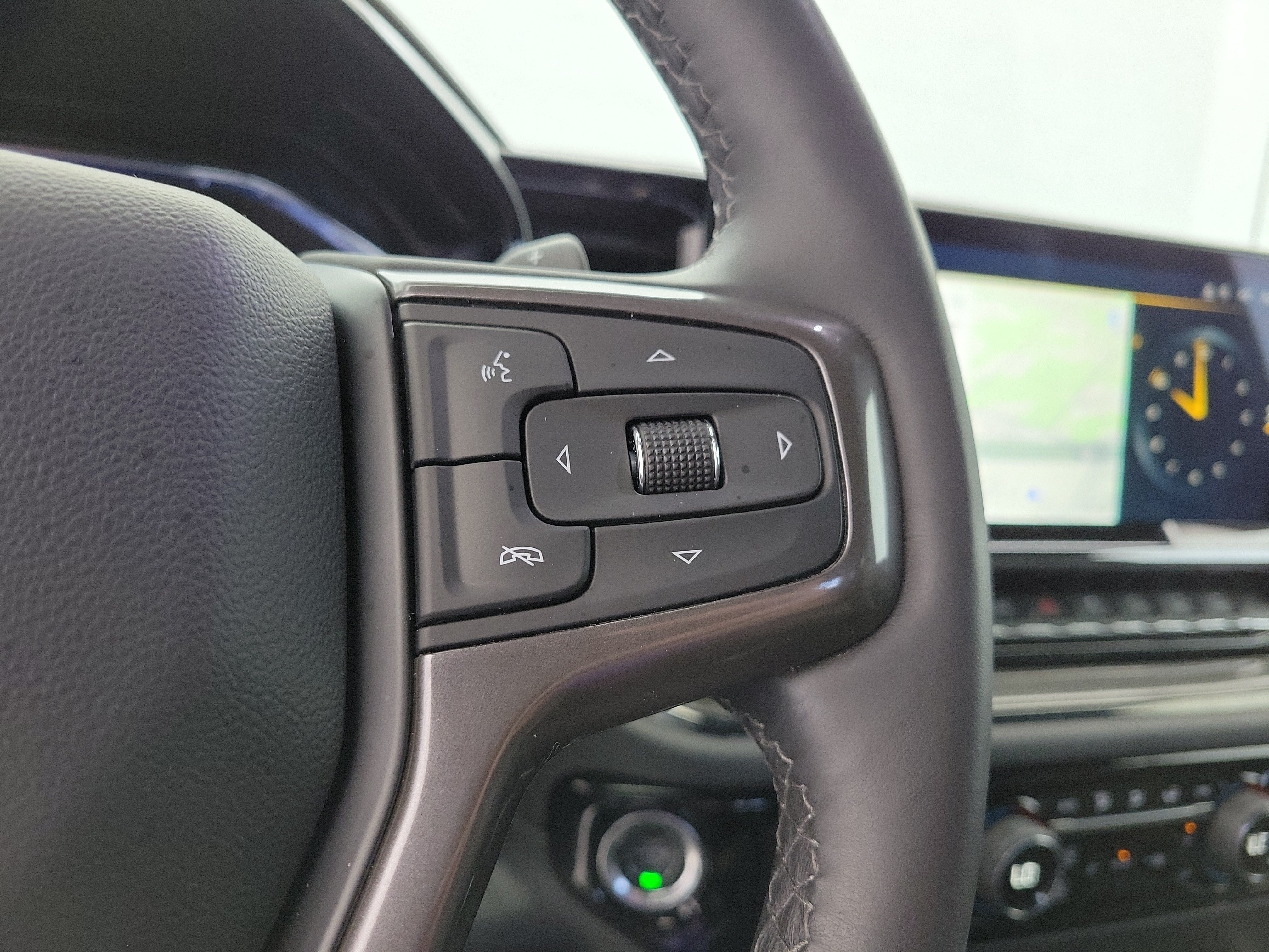 Used 2023 Dark Ash Metallic Chevrolet ZR2 image 24