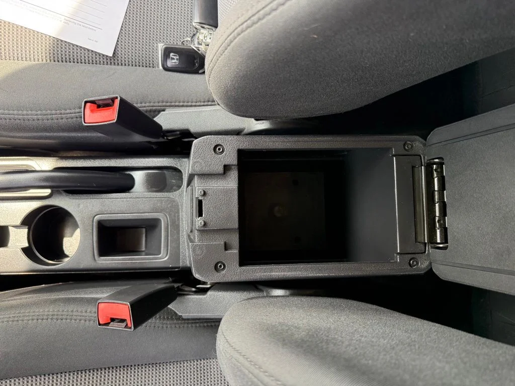 Used 2015 White Jeep Sport image 19