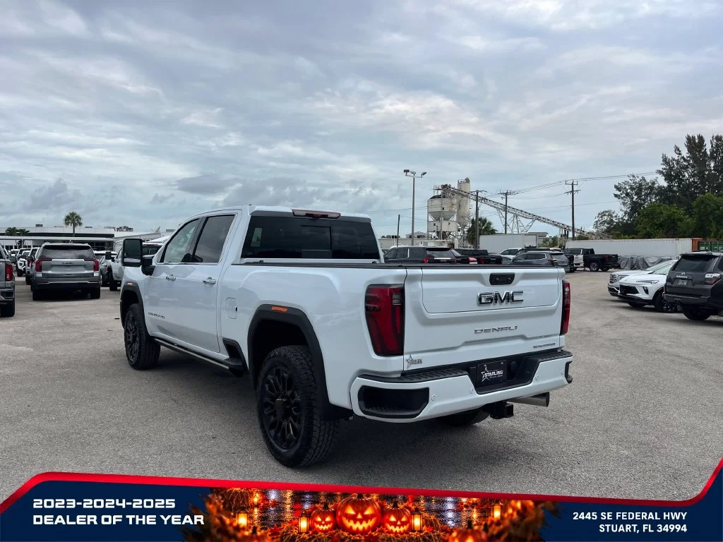 New 2026 Glacier White Tricoat GMC Denali Ultimate image 5