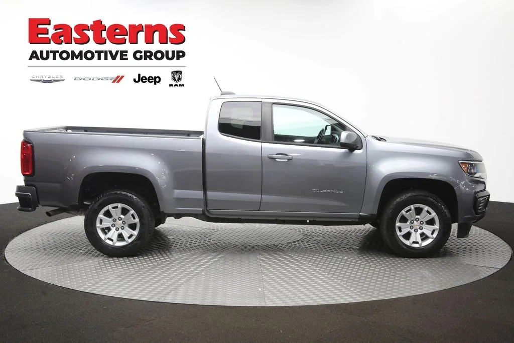 Used 2021 Gray Chevrolet LT image 42