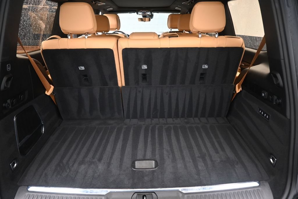 Used 2023 Black Jeep Series III image 29