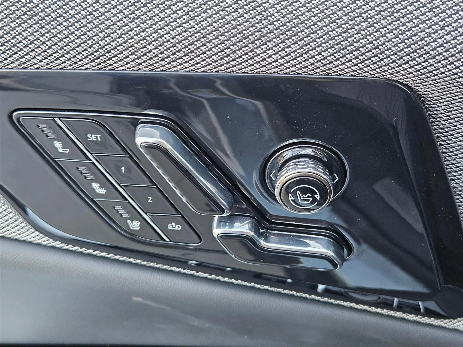 2026 Cadillac OPTIQ Premium Sport - Photo 25