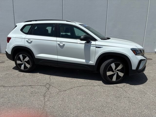 Certified 2024 Volkswagen Taos S with VIN 3VV8X7B25RM132463 for sale in Kansas City