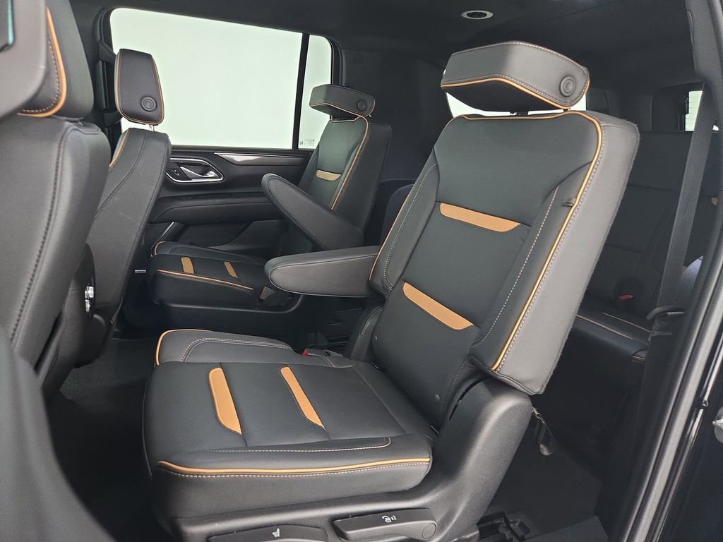 2023 GMC Yukon XL AT4 - Photo 31