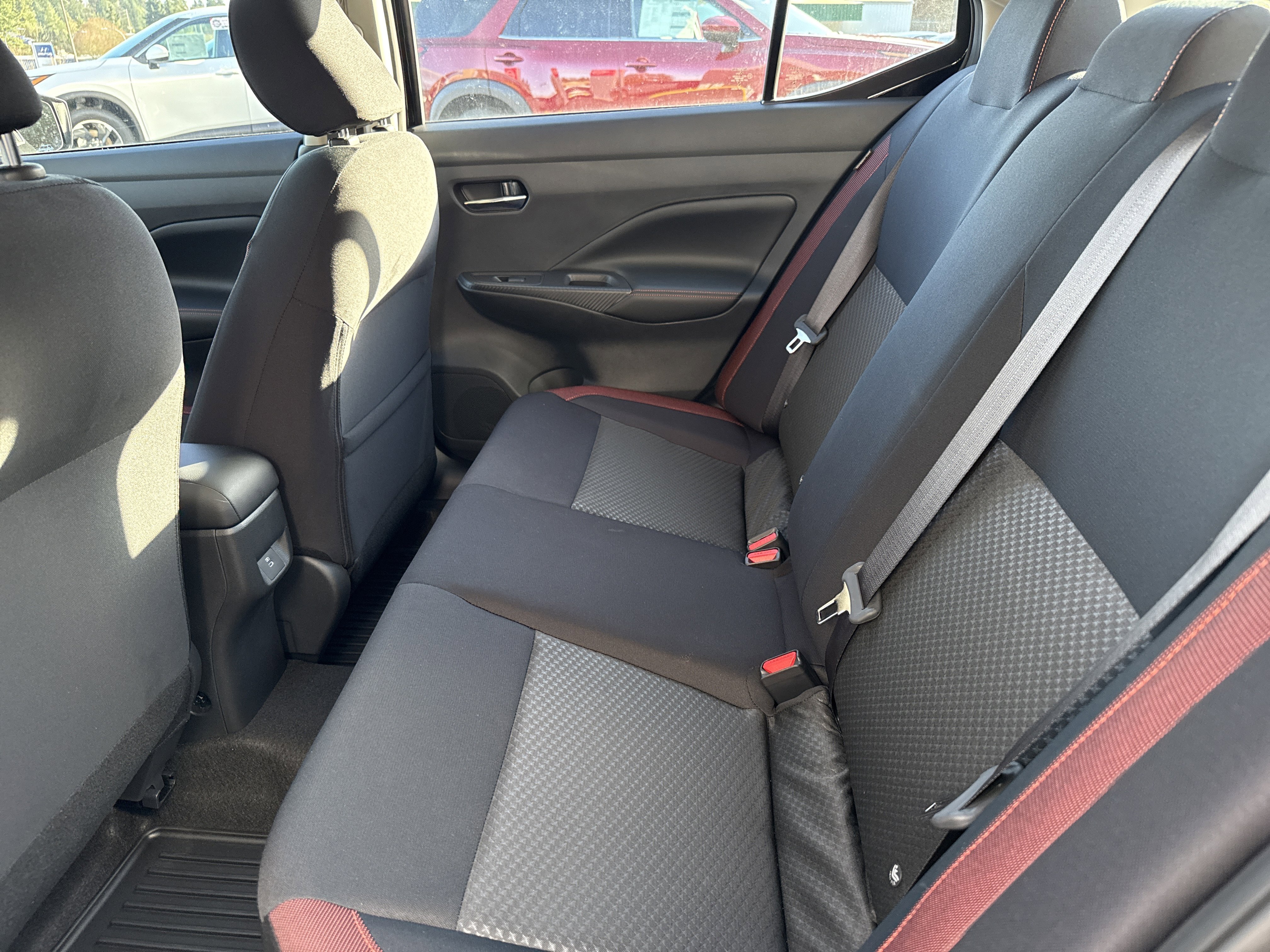 2025 Nissan Versa Sedan SR - Photo 16