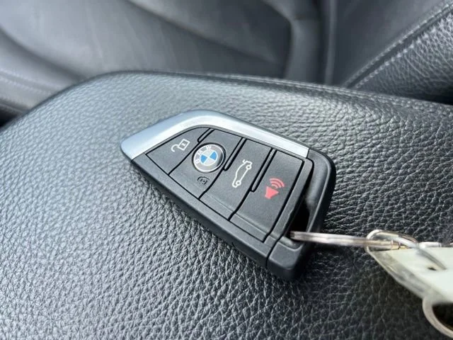 Used 2016 Mineral Gray Metallic BMW xDrive28i image 14