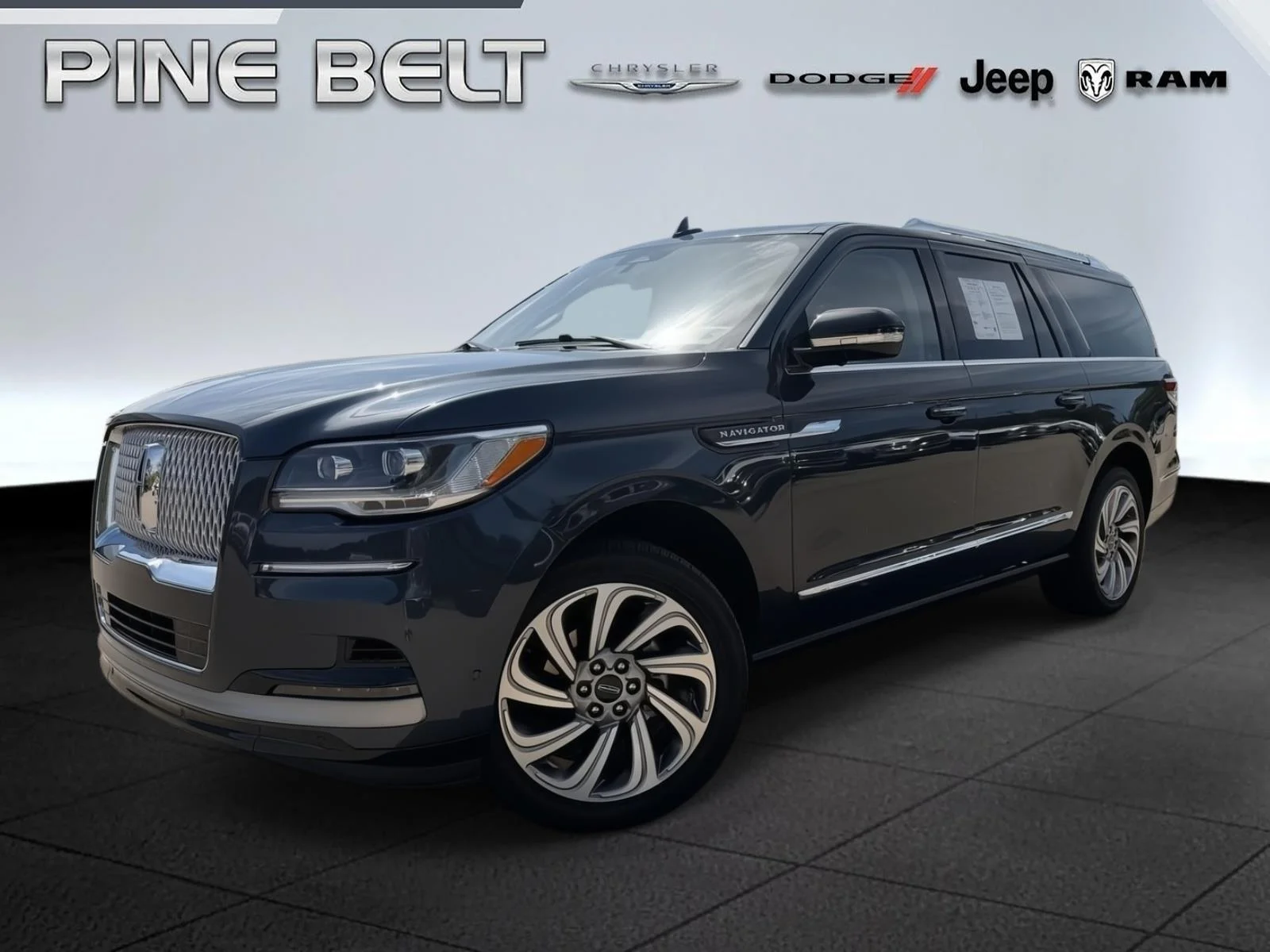 2024 Lincoln Navigator L