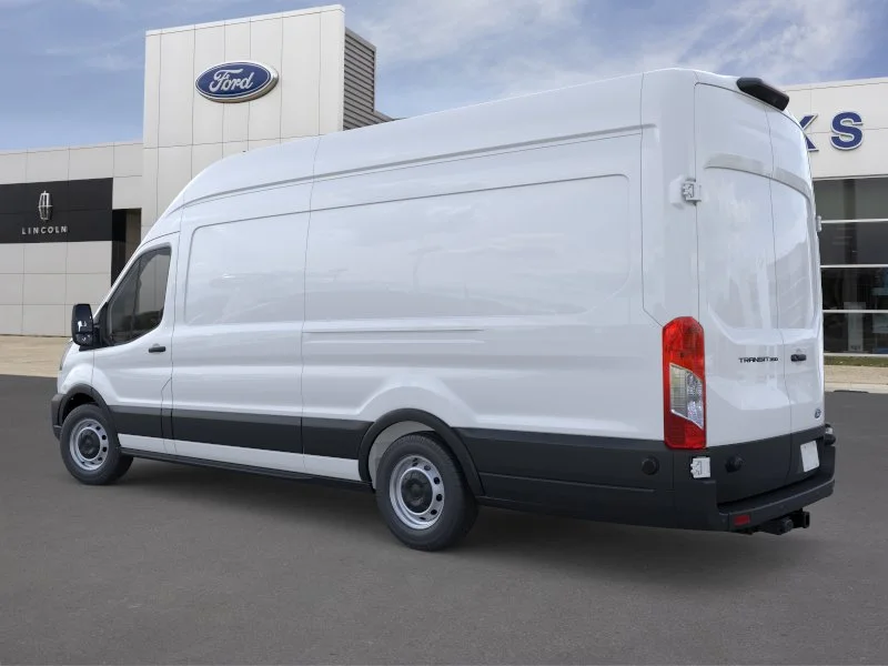 New 2026 Oxford White Ford Base image 4