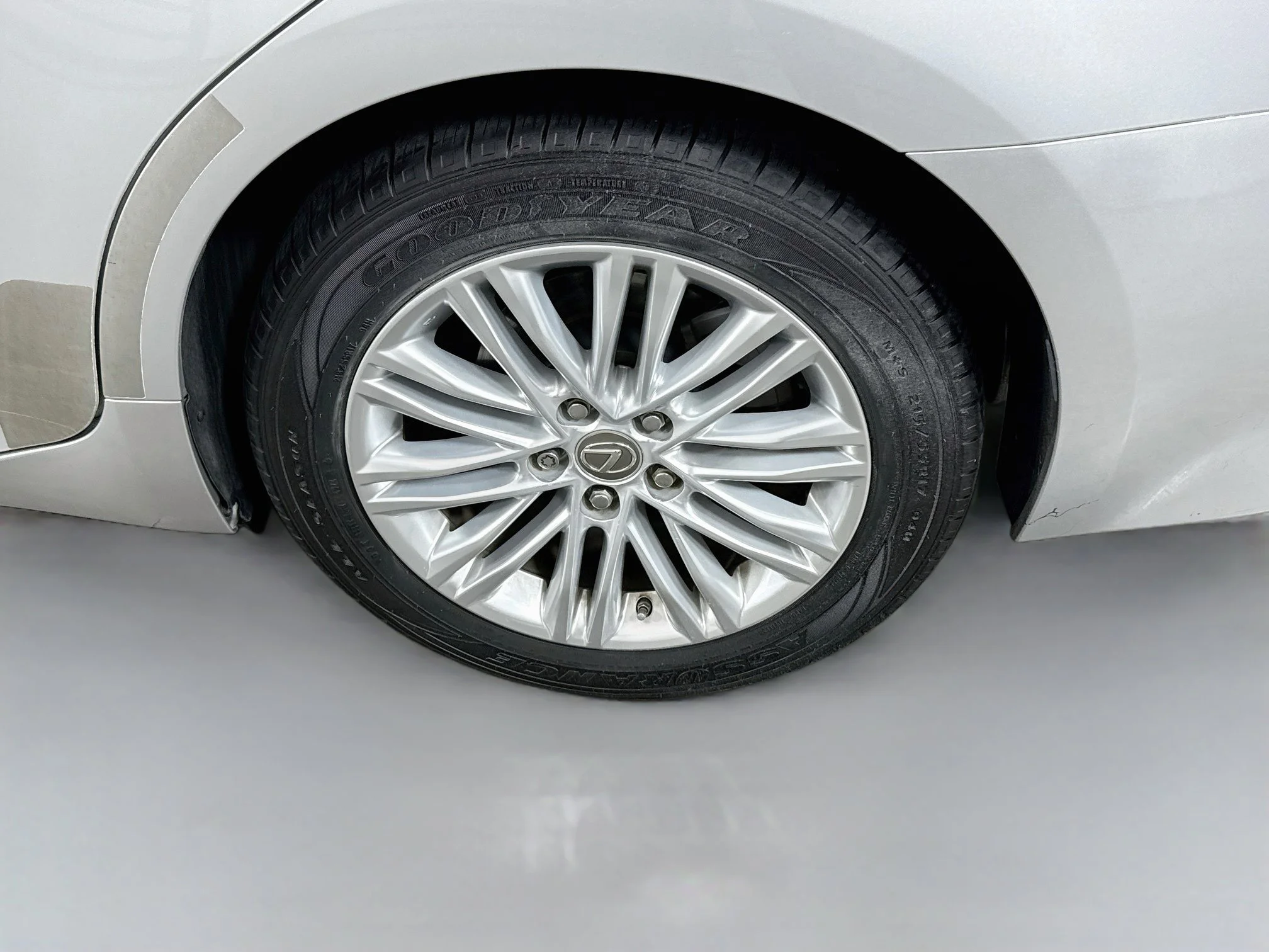 Used 2015 Silver Lining Metallic Lexus 350 image 30