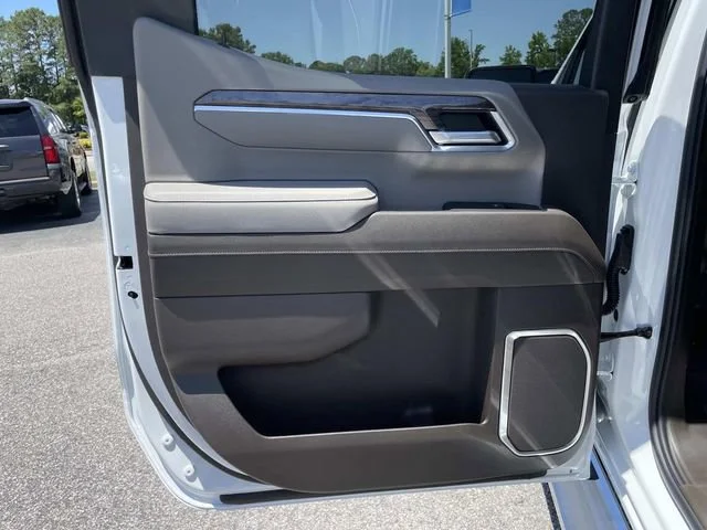 2026 Chevrolet Silverado 1500 LTZ - Photo 10