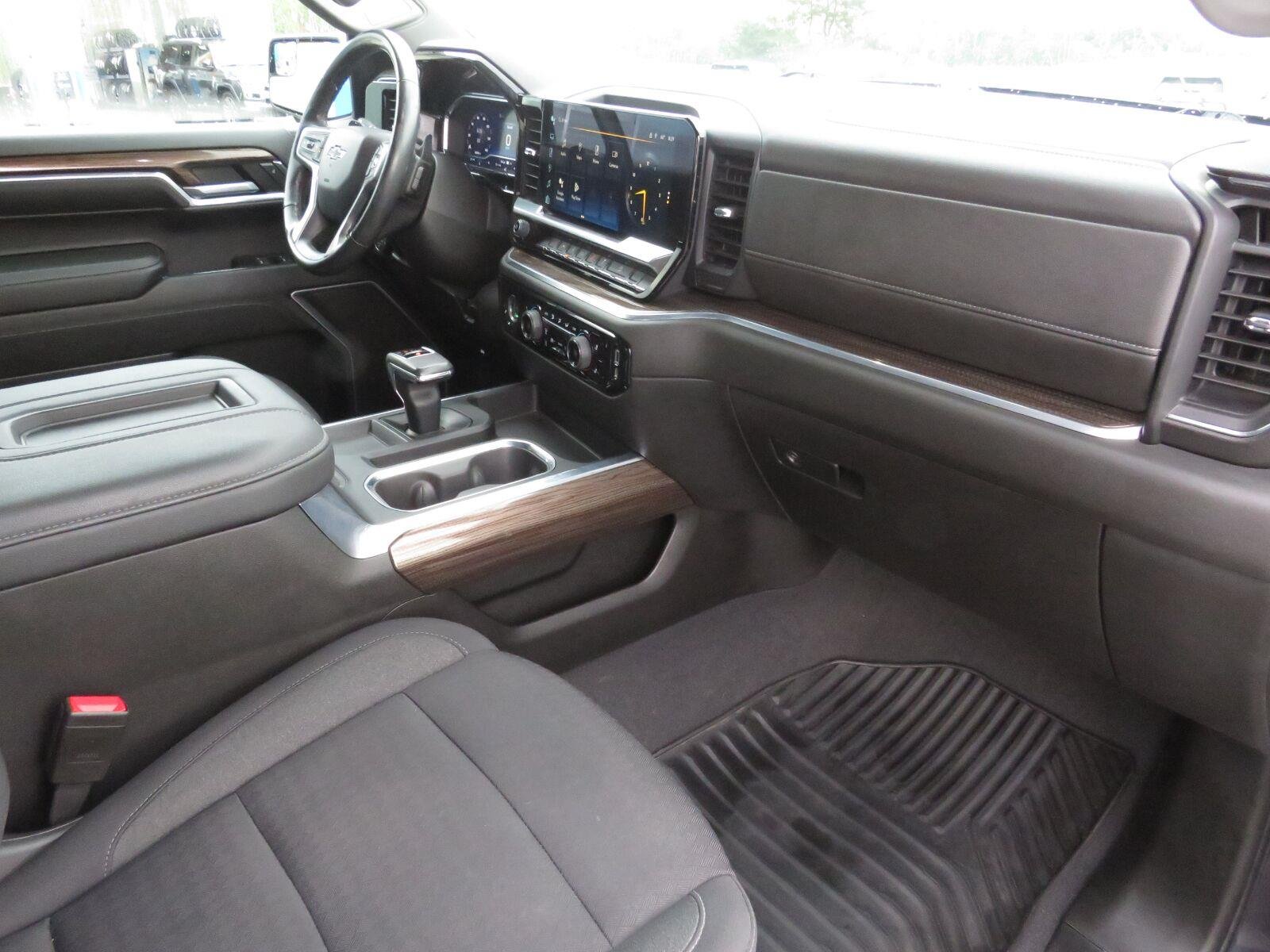 Used 2022 Dark Ash Metallic Chevrolet RST image 20