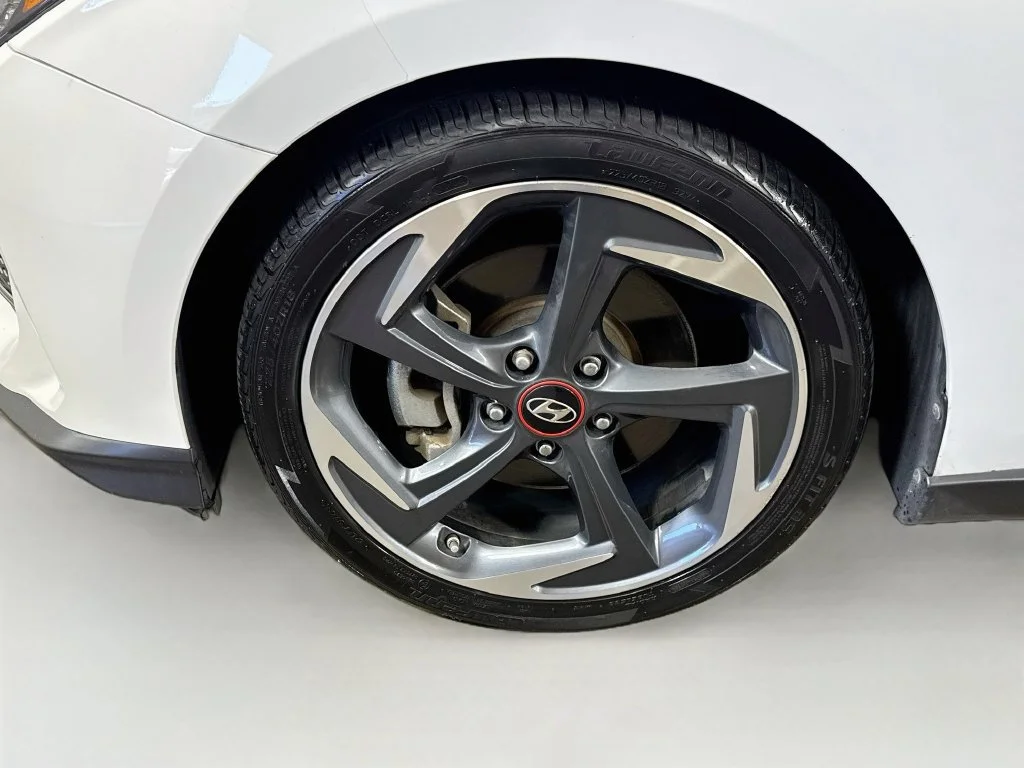 Used 2019 White Hyundai Turbo image 39