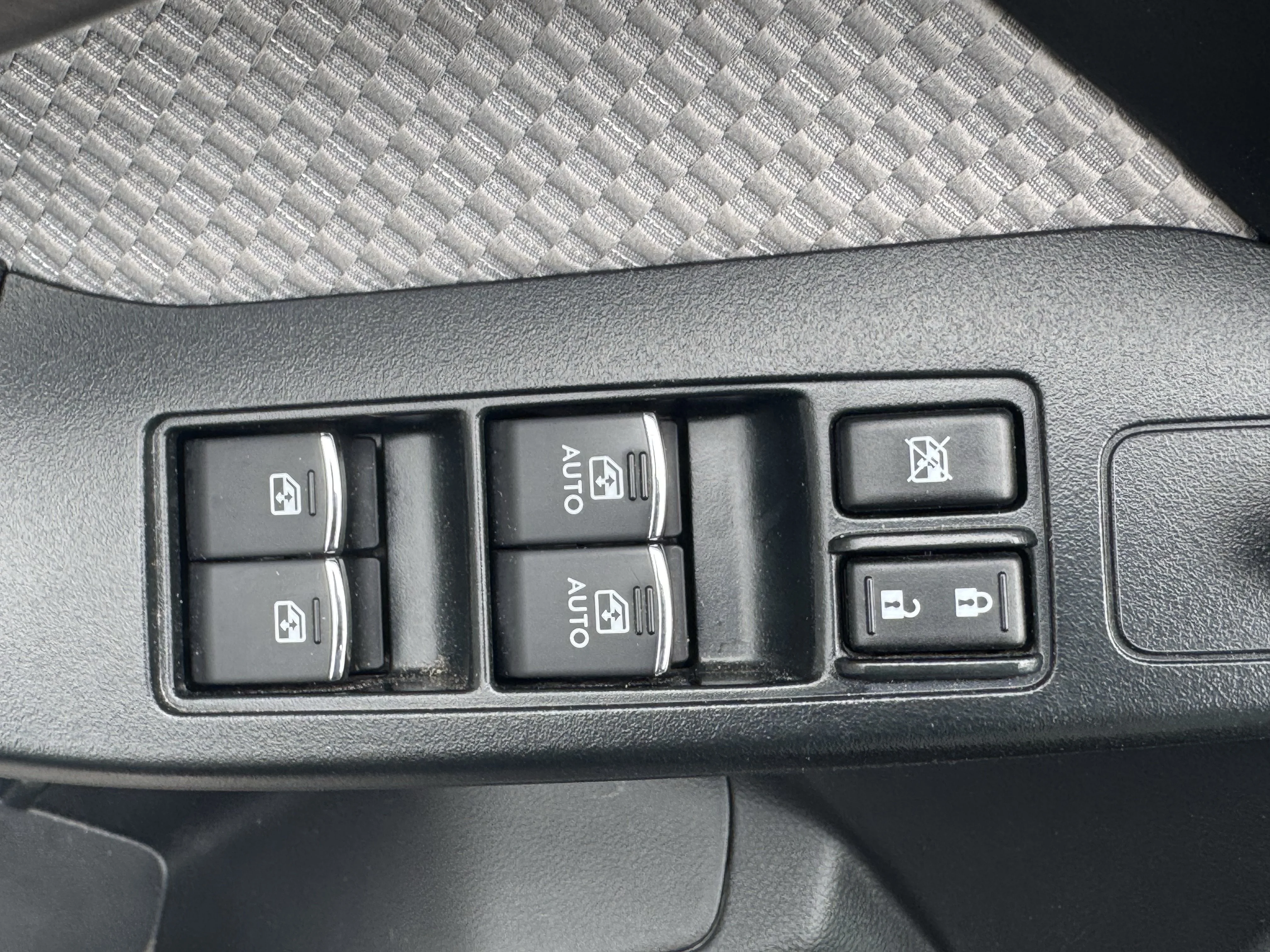 Used 2017 Dark Gray Metallic Subaru Premium image 16