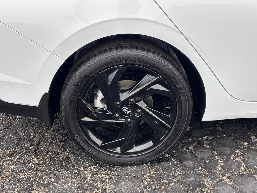 2026 Hyundai Elantra SEL Sport - Photo 4