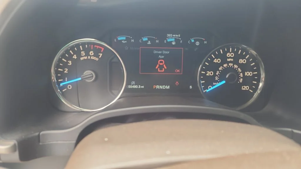 Used 2018 Silver Ford Lariat image 15