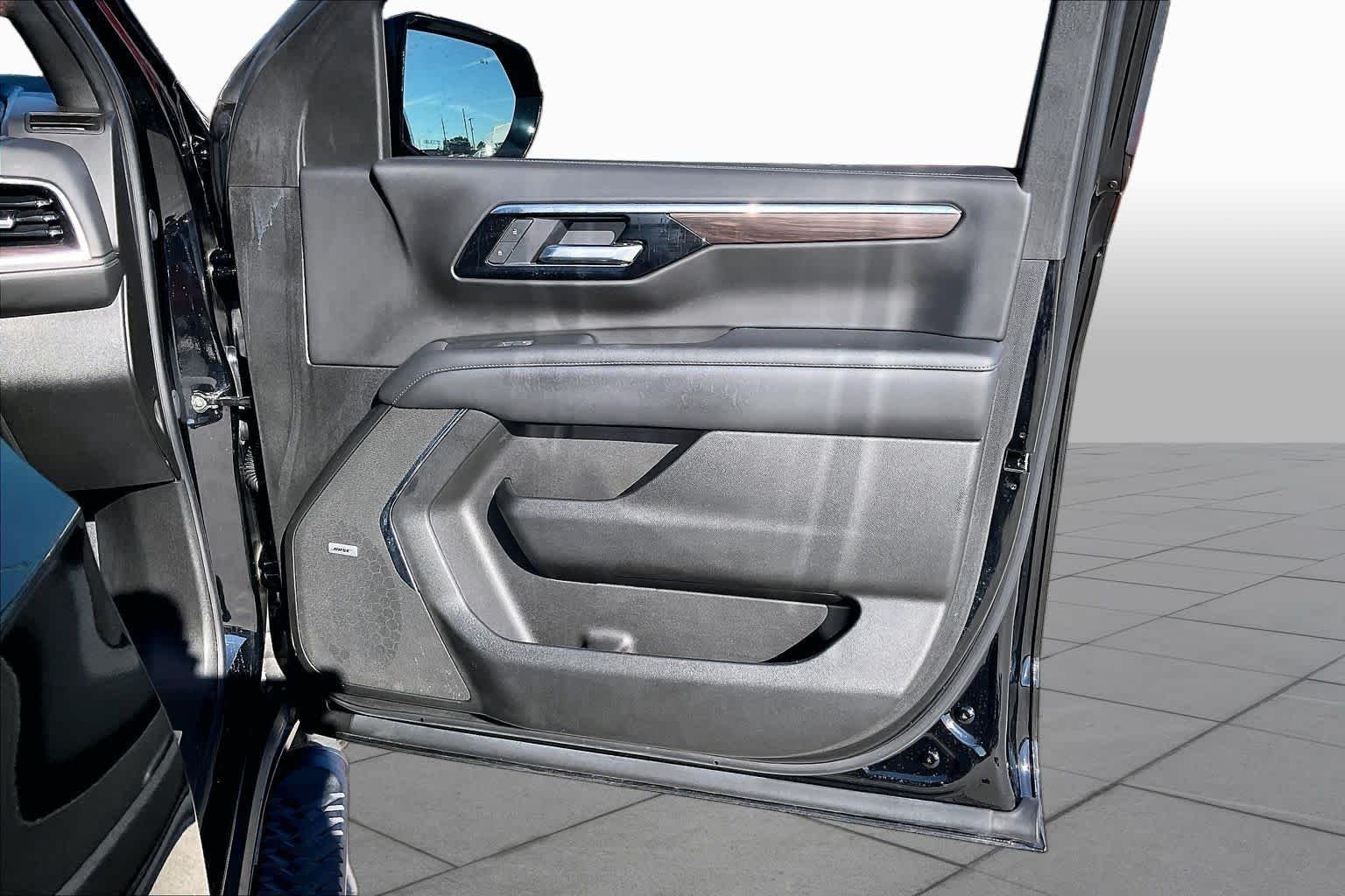 Used 2025 Black Chevrolet Z71 image 22