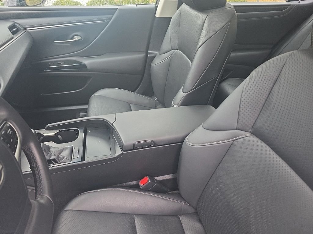 2024 Lexus ES 350 - Photo 26
