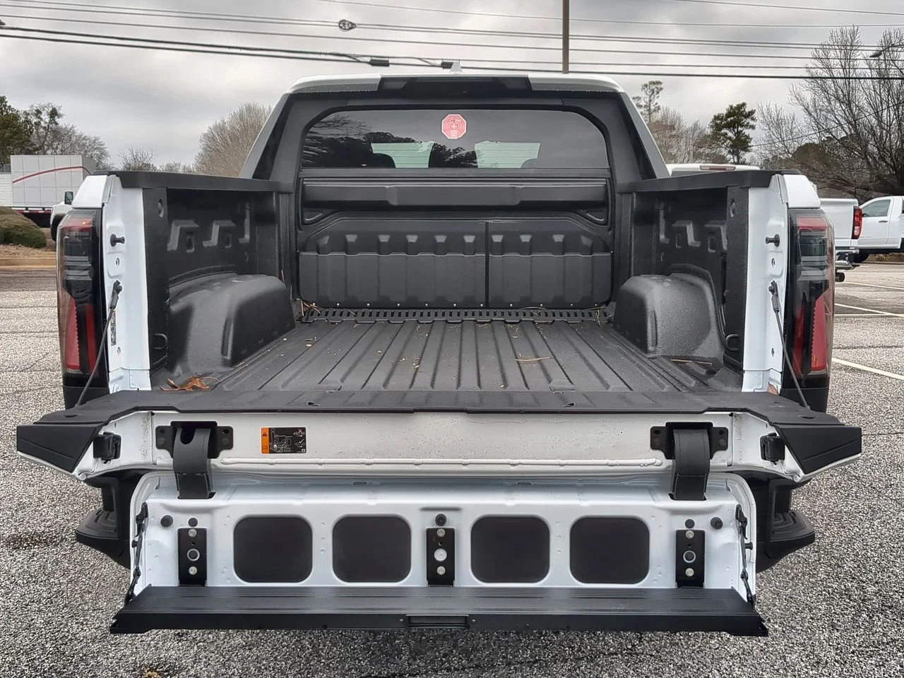 New 2026 Summit White GMC Elevation Extended Range image 25