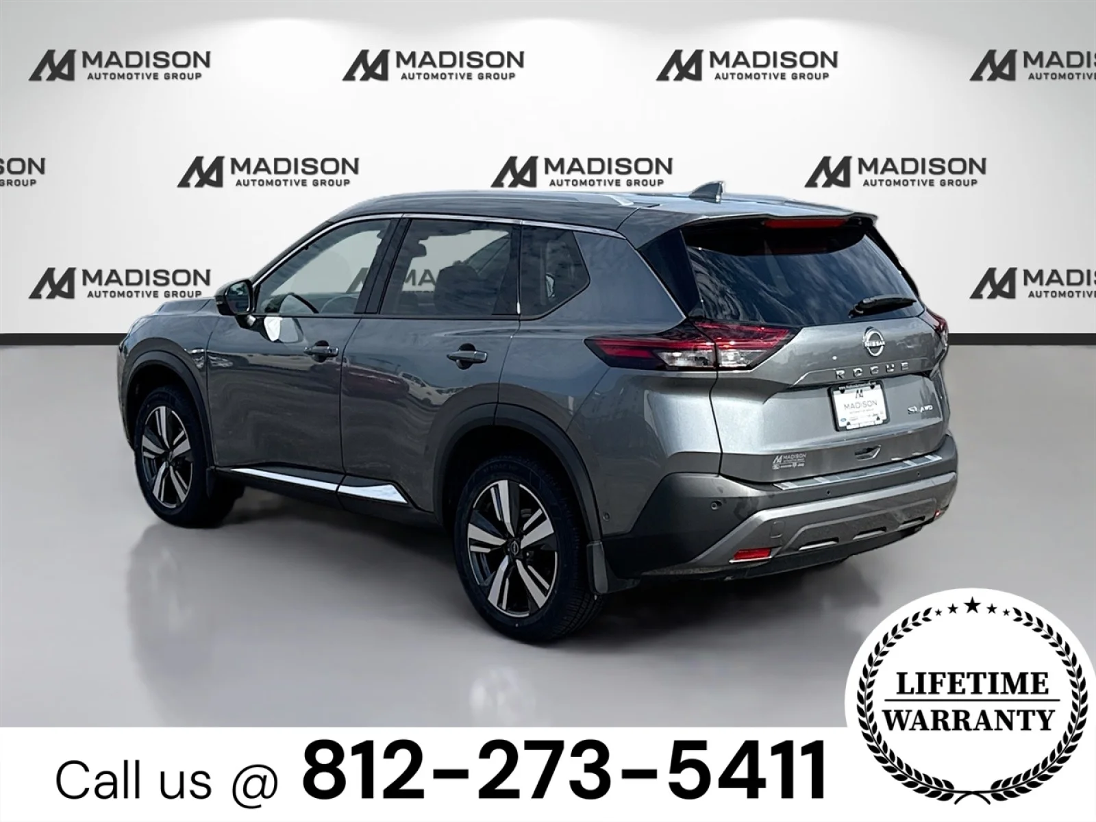Used 2023 GRAY Nissan SL image 7