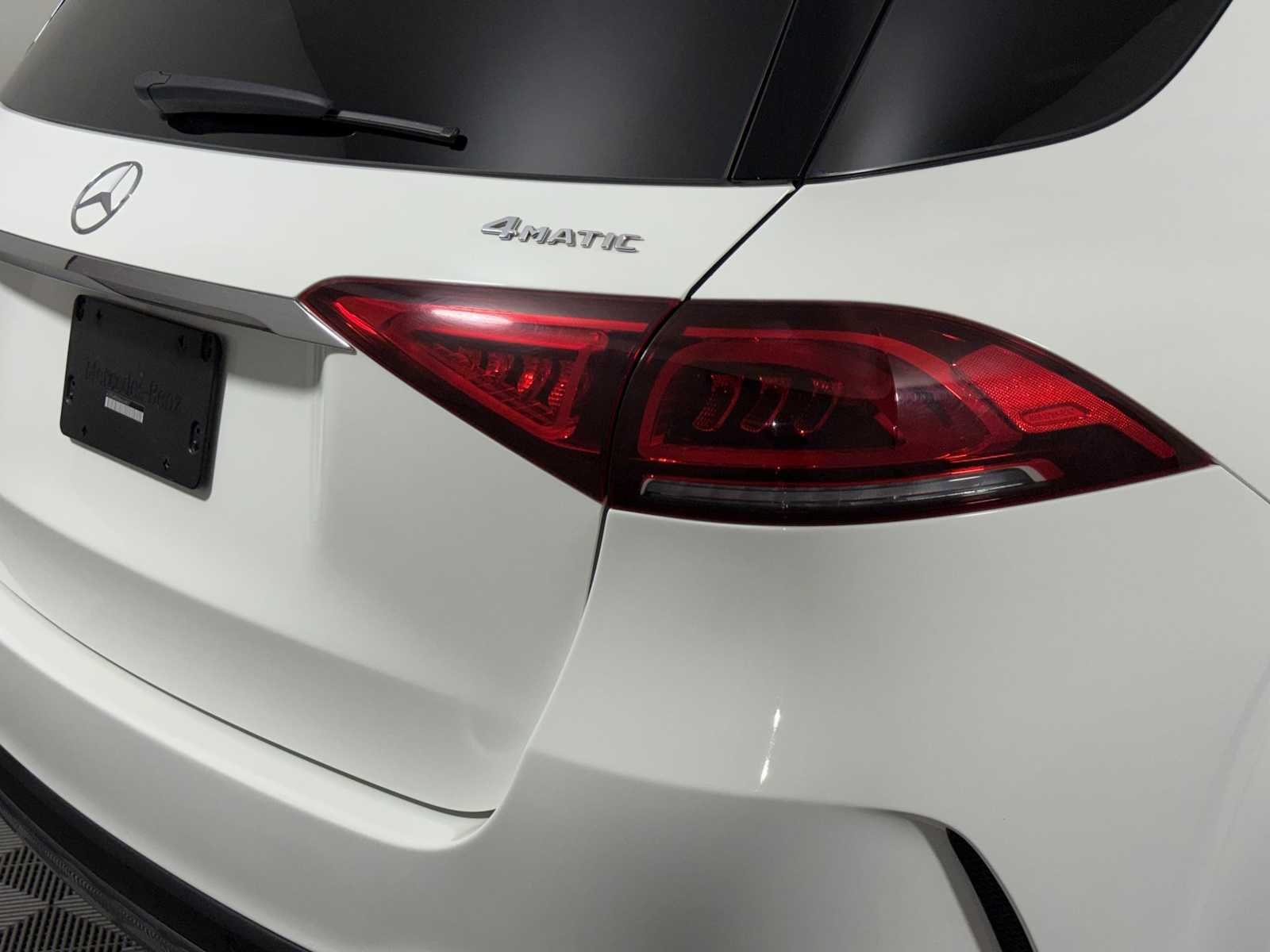 Used 2022 Polar White Mercedes-Benz GLE 350 image 28