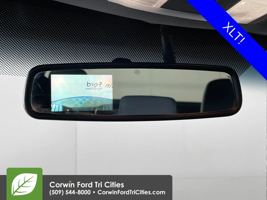Used 2013 Oxford White Ford XLT image 19