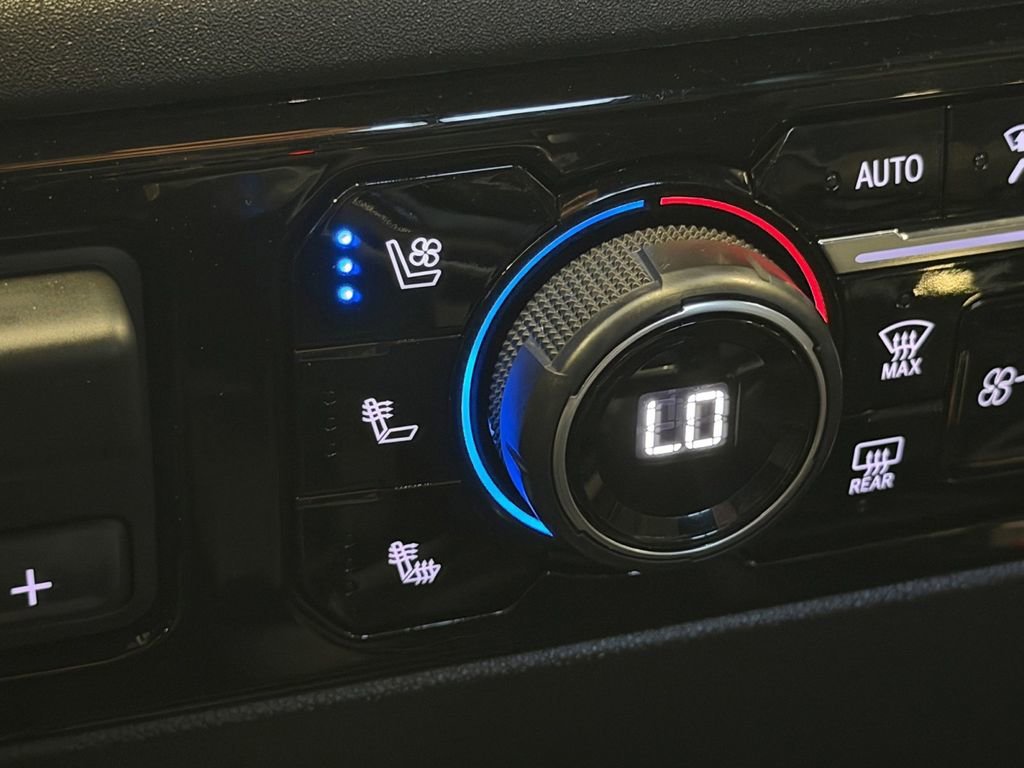 2024 Chevrolet Silverado 1500 ZR2 - Photo 22