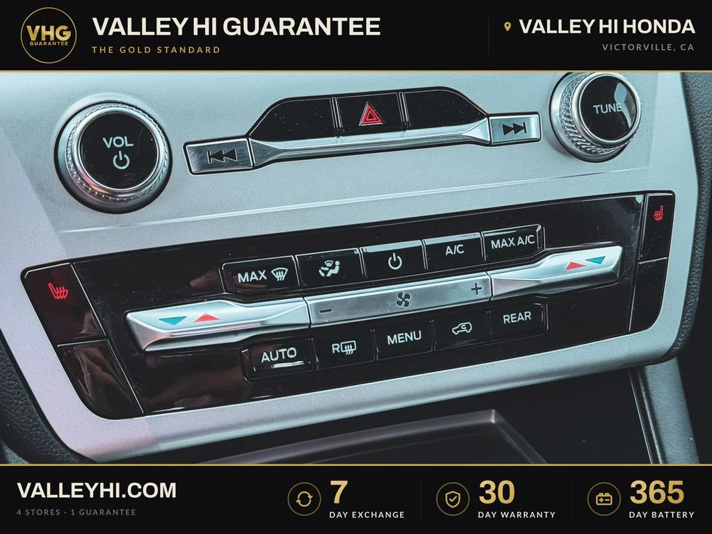 Used 2022 Black Metallic Ford XLT image 29