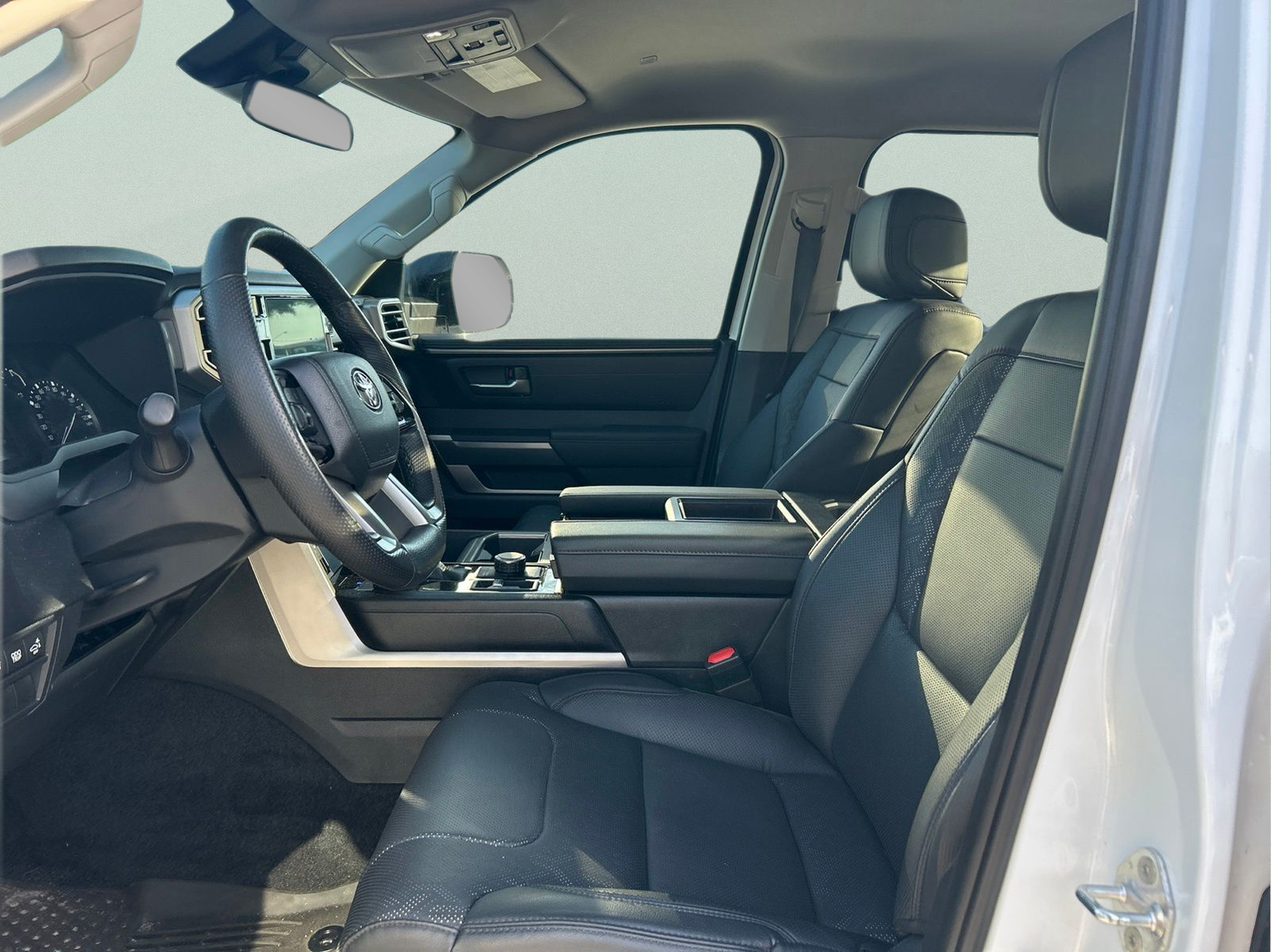 Used 2024 White Toyota SR5 image 9