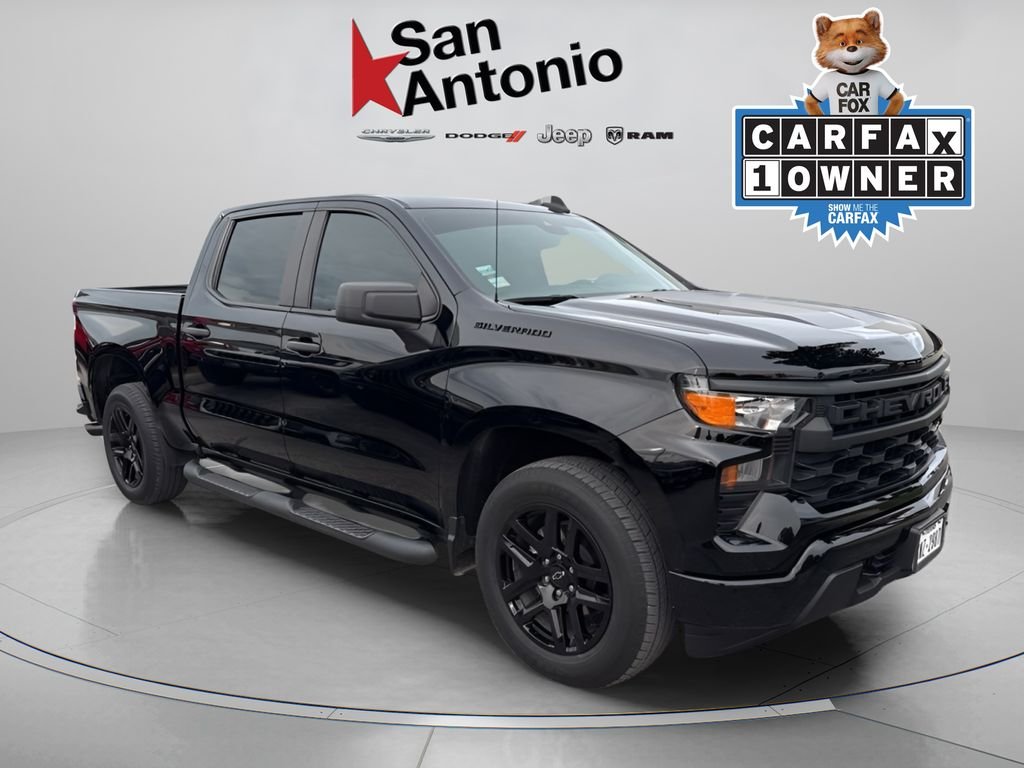 2023 Chevrolet Silverado 1500 Custom Crew Cab Short Box's photo