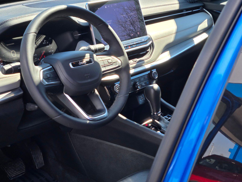 2025 Jeep Compass Limited - Photo 24