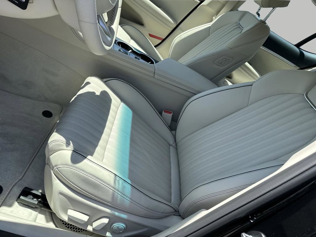 New 2026 Black Genesis 2.5T PRESTIGE image 9