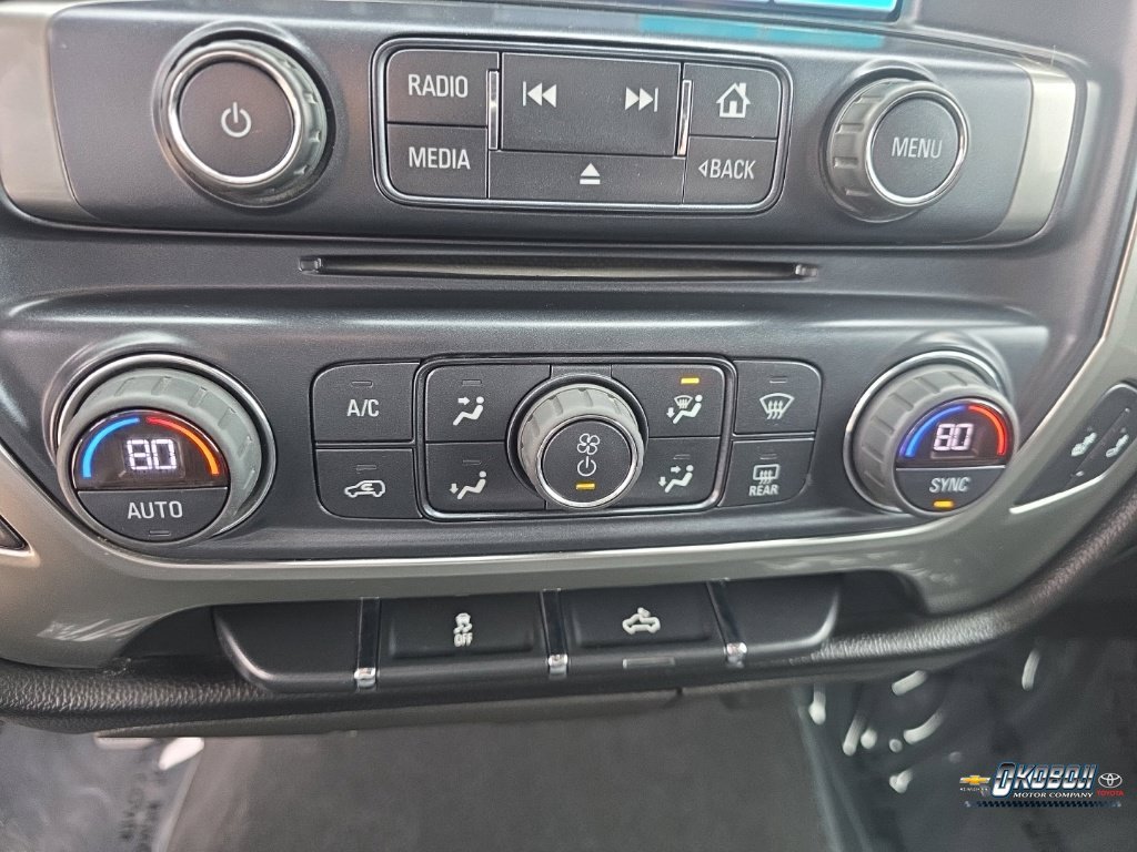 Used 2018 Silver Chevrolet LT image 17