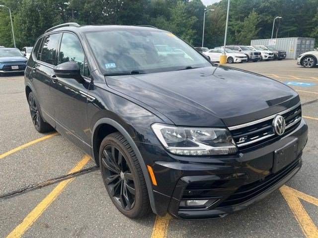 2020 Volkswagen Tiguan SE R-Line Black