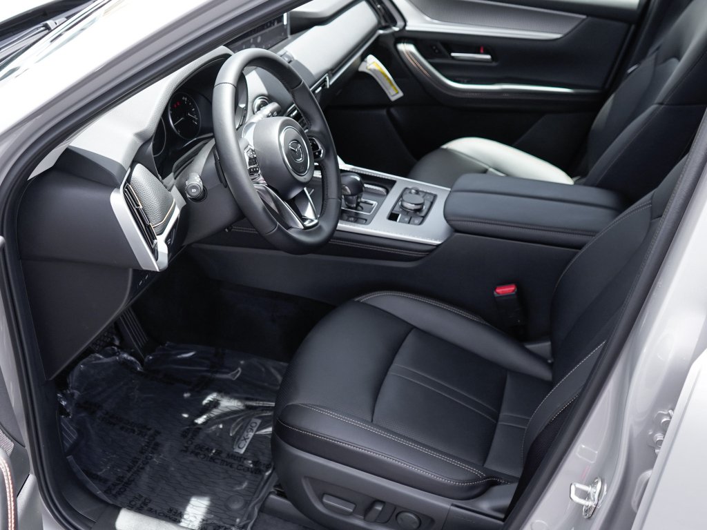 New 2026 Platinum Quartz Mazda Preferred image 16