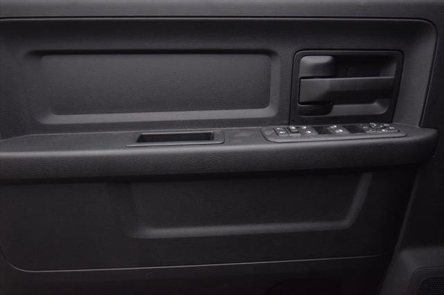 New 2026 Diamond Black Crystal Pearl-Coat Exterior Paint RAM Warlock image 32