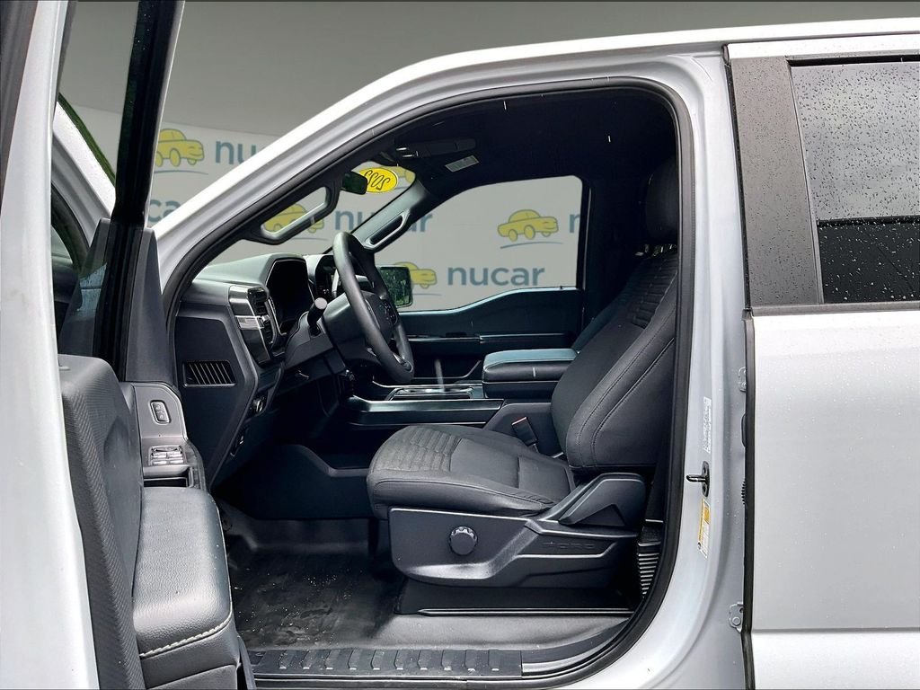 Used 2022 White Ford XL image 12
