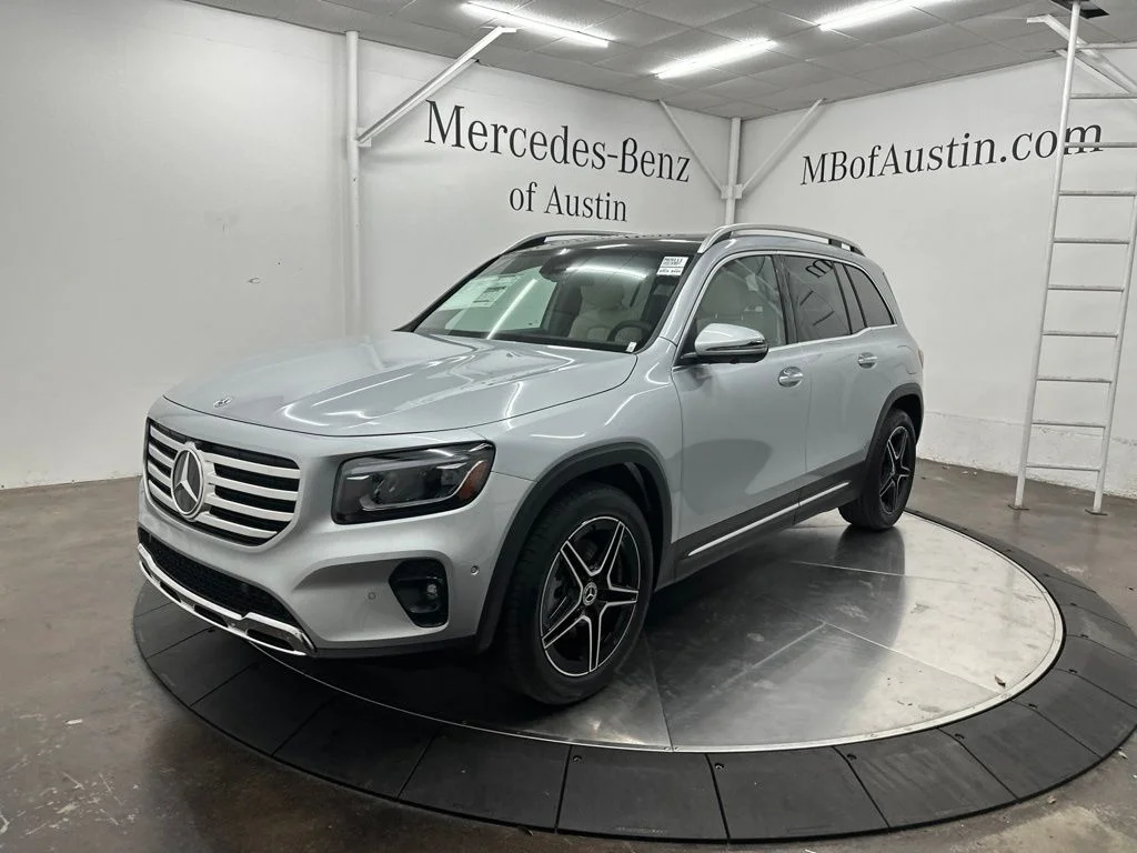 New 2026 Silver Mercedes-Benz GLB 250 image 3
