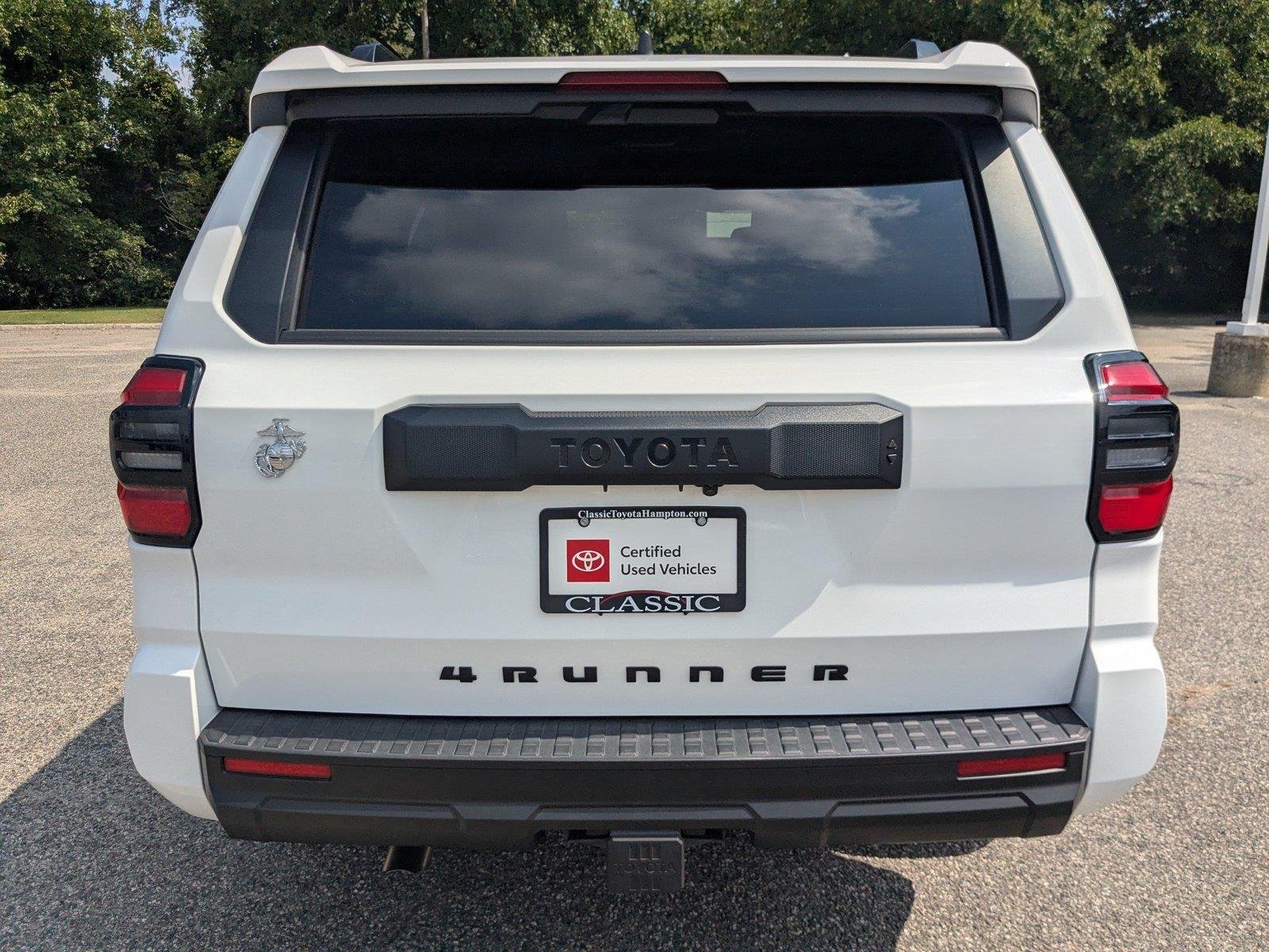 Certified Used 2025 Ice Cap Toyota SR5 image 5