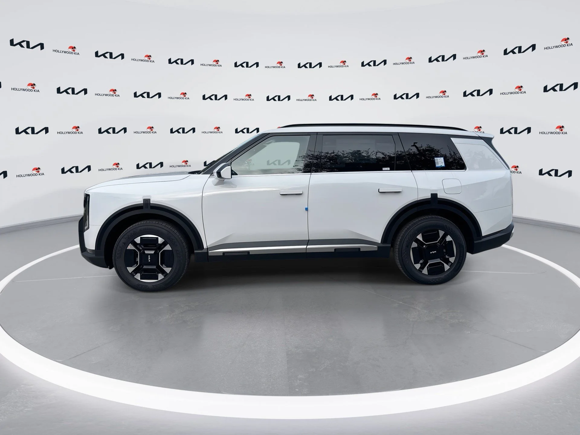 New 2027 Glacial White Pearl Kia EX image 5