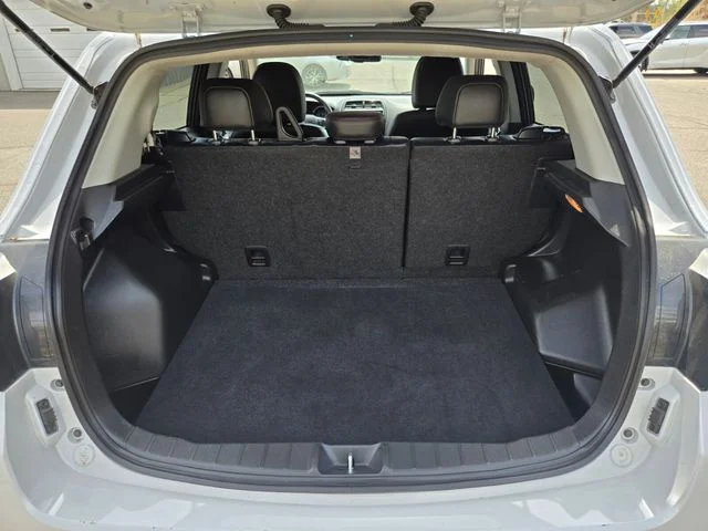 Used 2025 White Mitsubishi  image 16