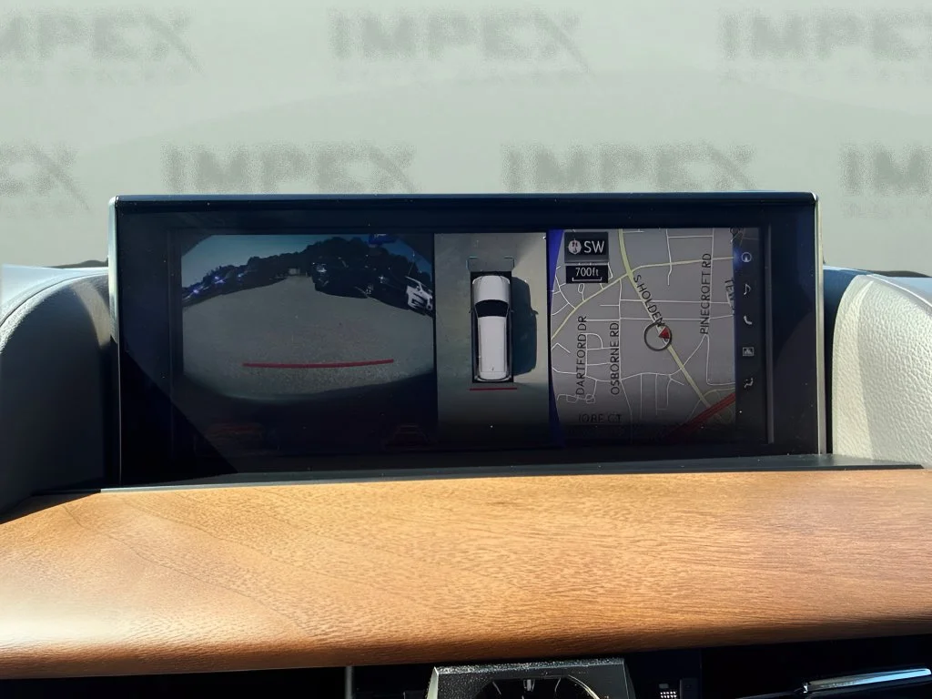Used 2019 Silver Lexus 570 image 18
