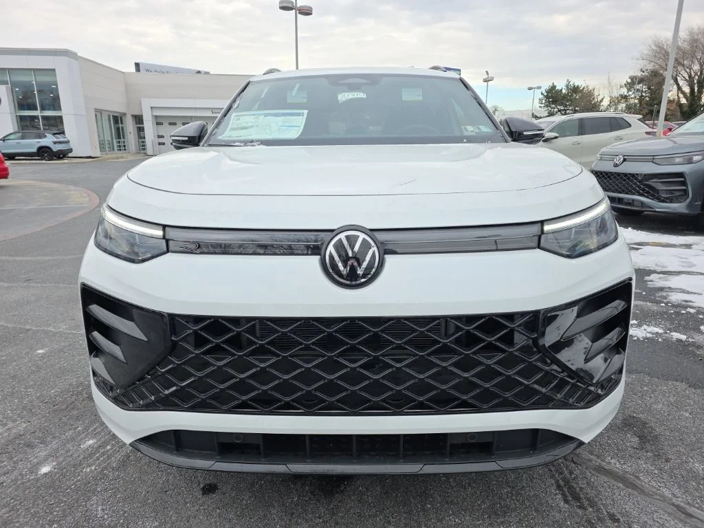 New 2026 Opal White Pearl Volkswagen 2.0T SE R-Line Black image 2