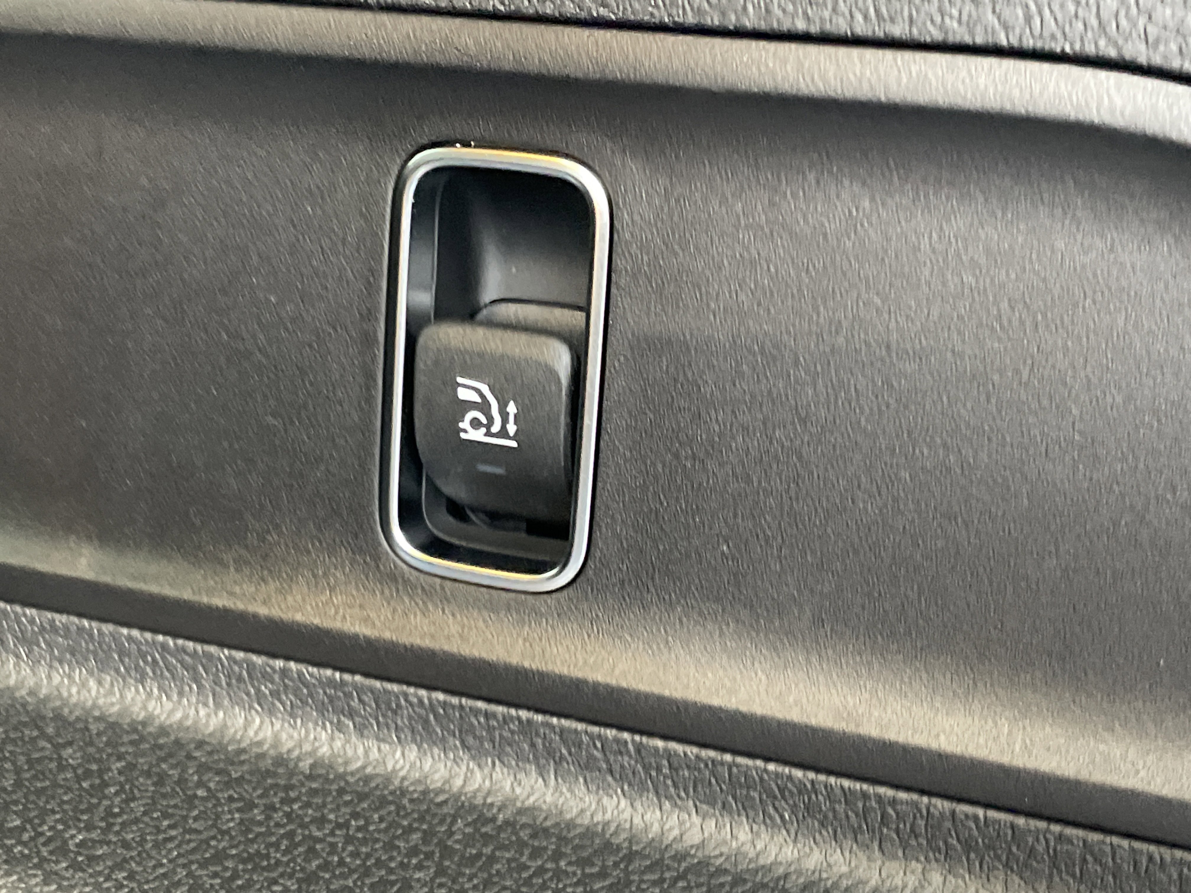 New 2026 Obsidian Black Metallic Mercedes-Benz GLE 580 4MATIC® SUV image 10