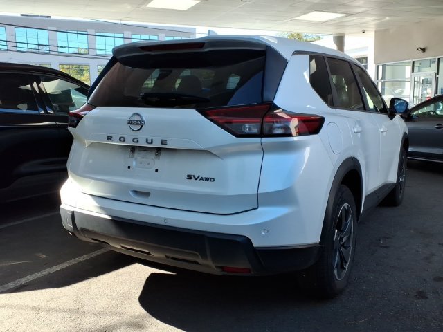 Used 2024 White Nissan SV image 7