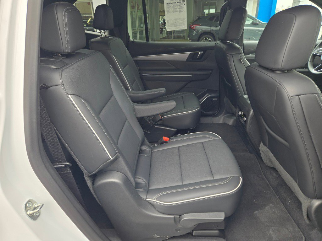 2025 Buick Enclave Preferred - Photo 11