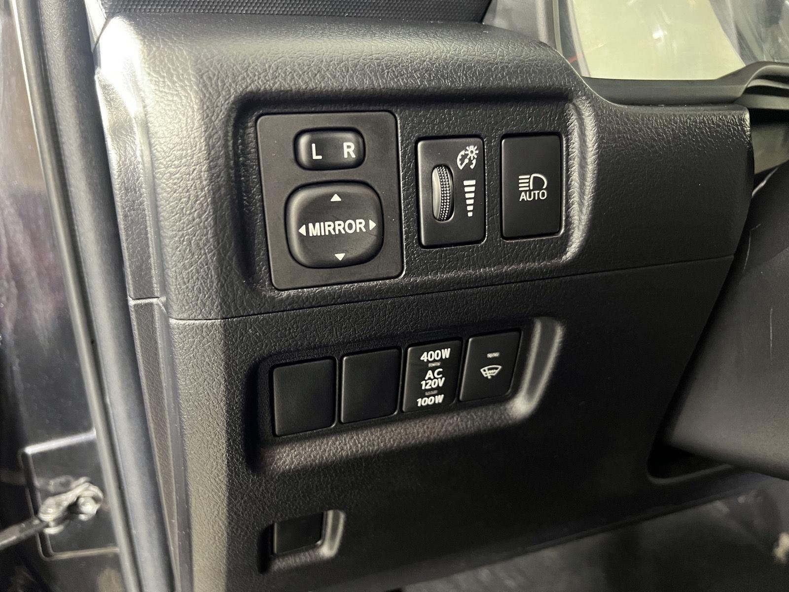 Used 2022 Midnight Black Metallic Toyota SR5 Premium image 24